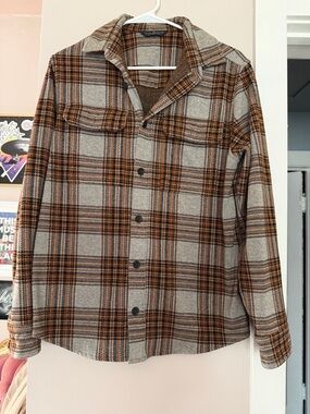 Alpine Design Plaid Button Up Shirt Jacket in Cream, Brown and Black